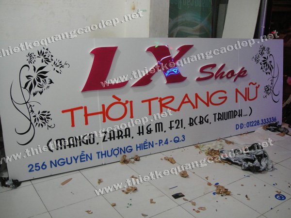 BẢNG HIỆU CỬA HÀNG THỜI TRANG