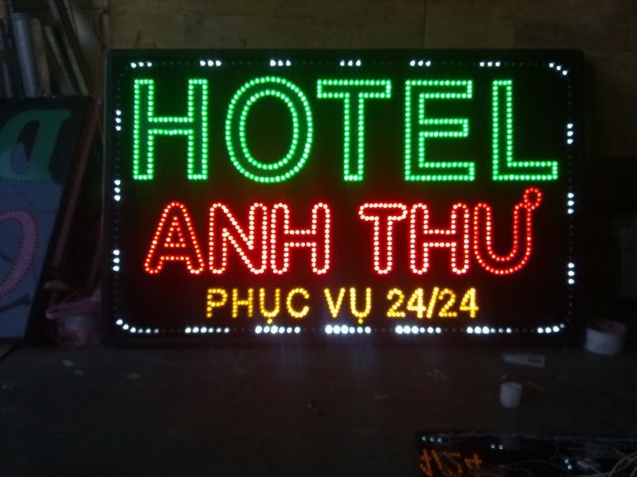 Bảng Hiệu Khách Sạn